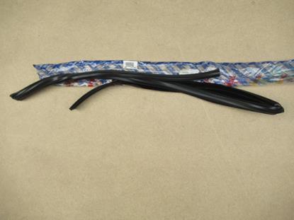 46827785 Rubber bestuurderszijde