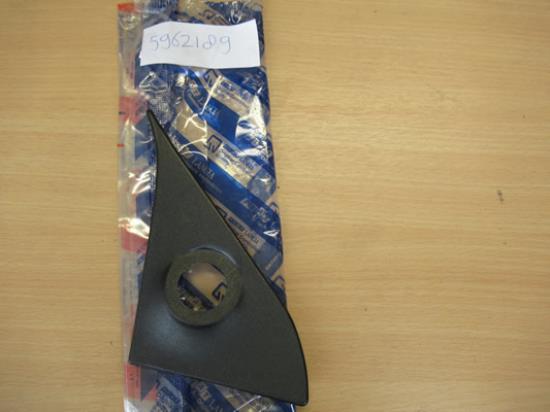 5962189 Sierstuk spiegel links