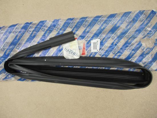 46546175 Raamrubber voorzijde rechts