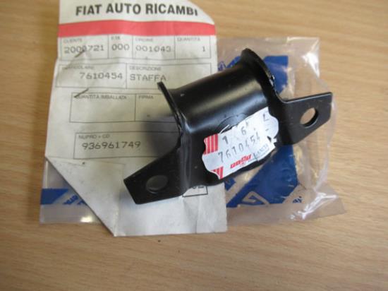 7610454 Beugel carrosserie