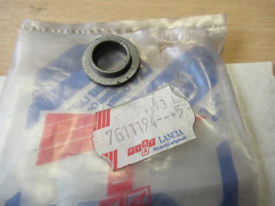 7611194 Bus vergrendeling achterbank