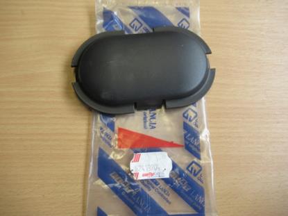 82413904 Plug motorkap bescherming