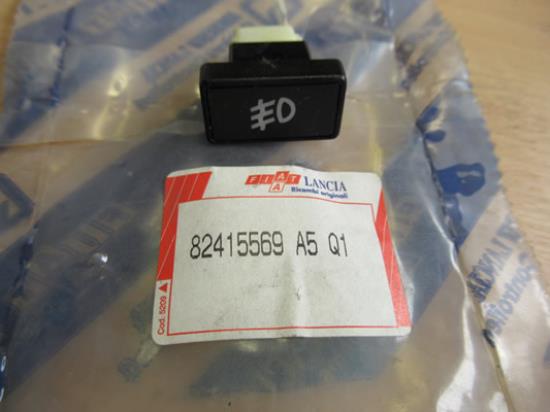 82415569 Schakelaar mistlamp voorzijde