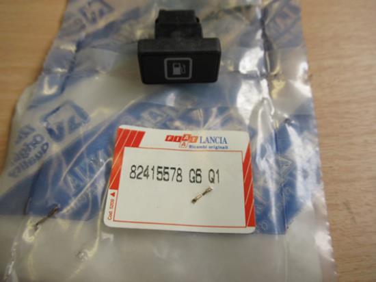 82415578 Schakelaar brandstof