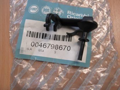 46798670 Montageclip links