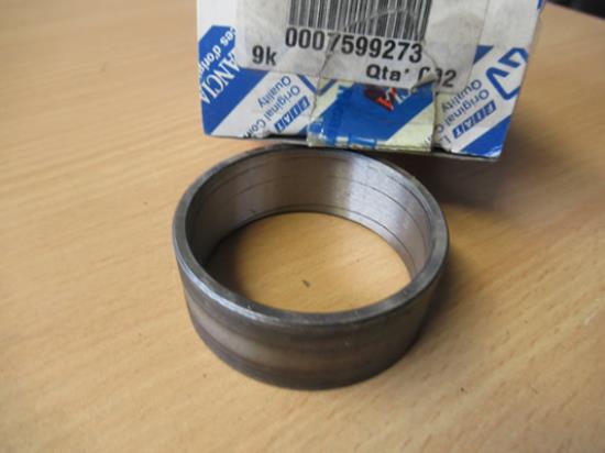 7599273 Afstandstuk SP 21.57