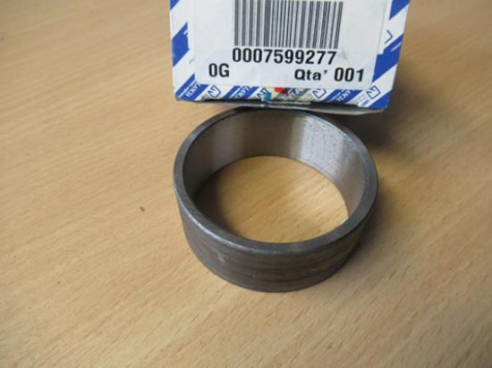 7599277 Afstandstuk SP 21.73