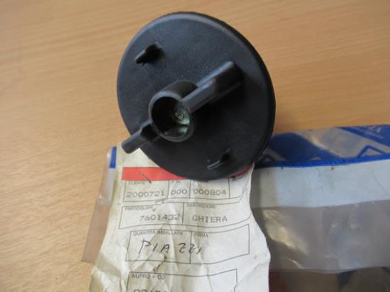 7601432 Bevestigingsring kofferbak