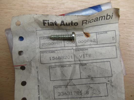 15688201 Bout voorstoelen