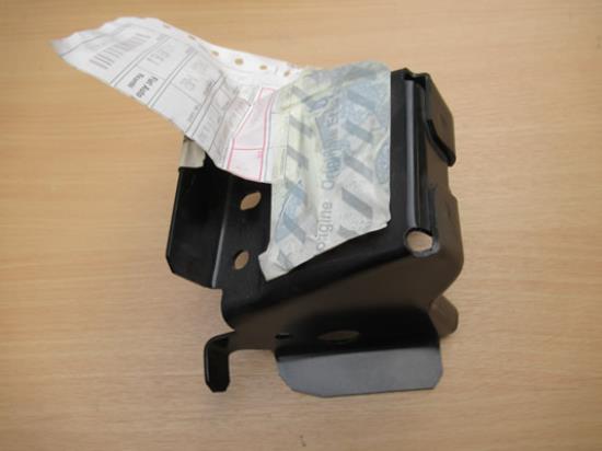 46757891 Steun carrosserie rechts