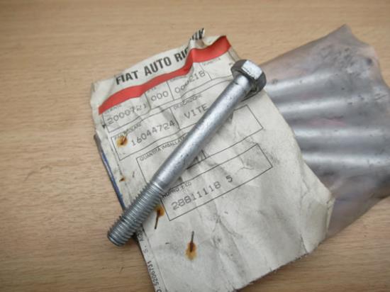 16044724 Bout M8x1.25x75