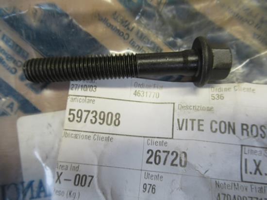 5973908 Bout cilinderkop L=62