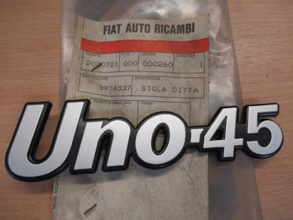 5974537 Embleem Uno 45