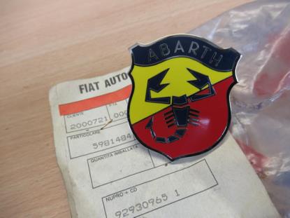 5981484 Embleem Abarth voorzijde grill
