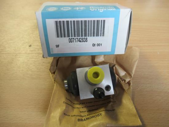 71742838 Remcilinder