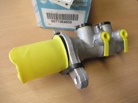 77364659 Hoofdremcilinder