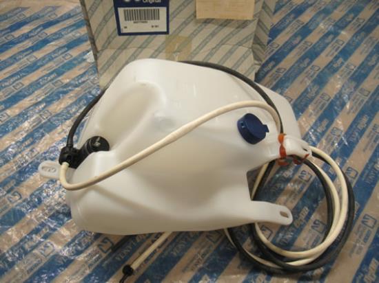 7779085 Ruitenwisservloeistof reservoir rechterzijde