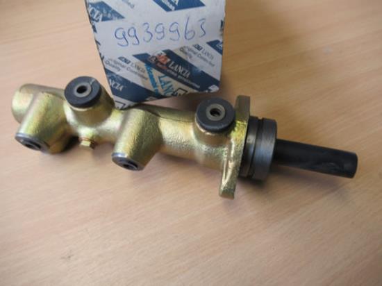 9939963 Hoofdremcilinder