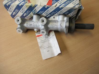 9946055 Hoofdremcilinder