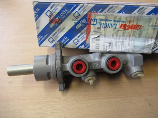 9949303 Hoofdremcilinder