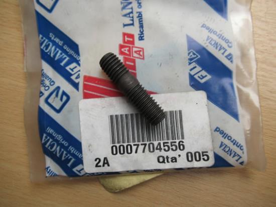 7704556 Tapeind uitlaatpijp