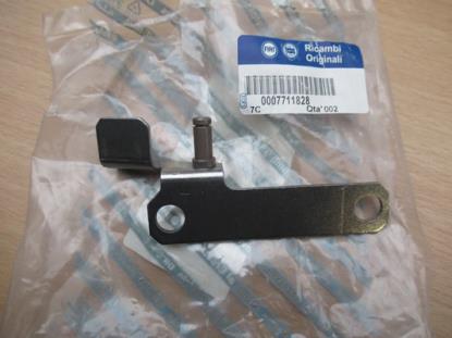 7711828 Beugel distributie