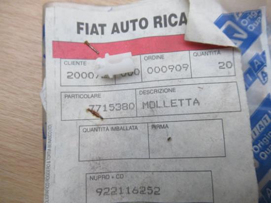 7715380 Plug deur achterkant