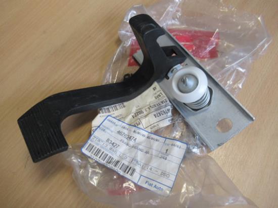 46762474 Motorkapvergrendeling