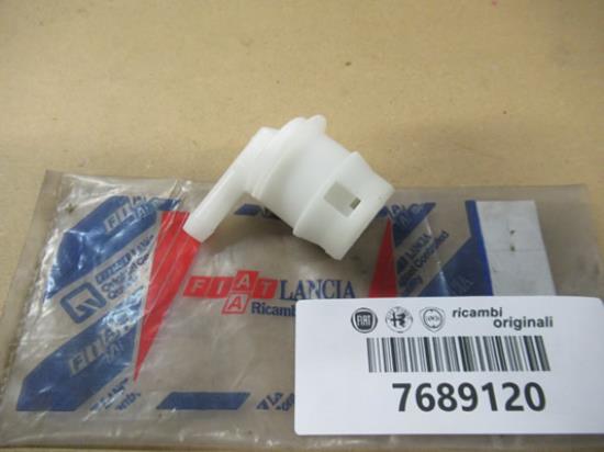 7689120 Brandstofklep