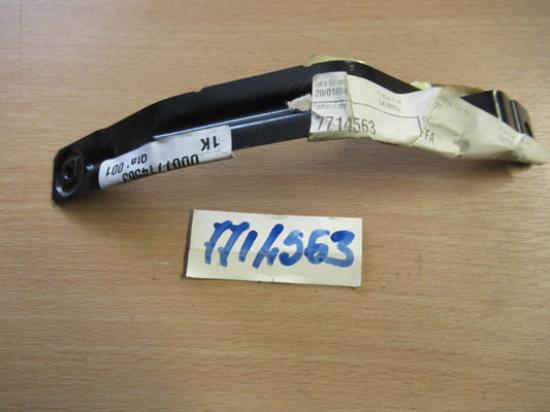 7714563 Beugel voorbumper