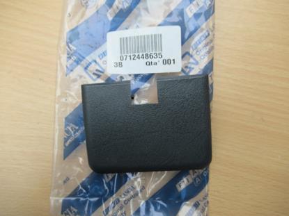 712448635 Afdekking sierlijst raam links