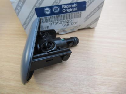 735276221 Koplampsproeier rechts