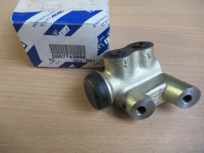 7743899 Remkrachtregelaar rechtsachter