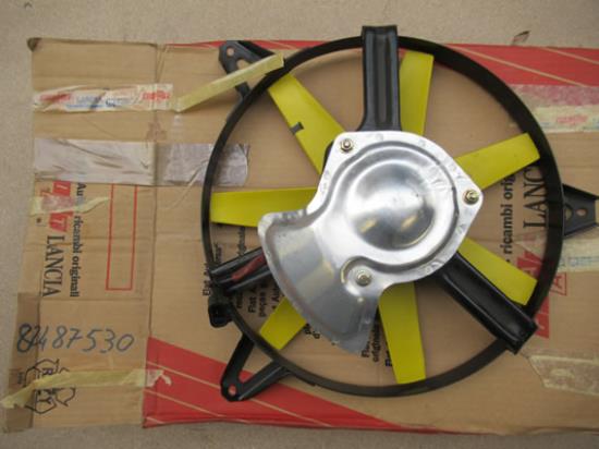 82487530 Koelventilator