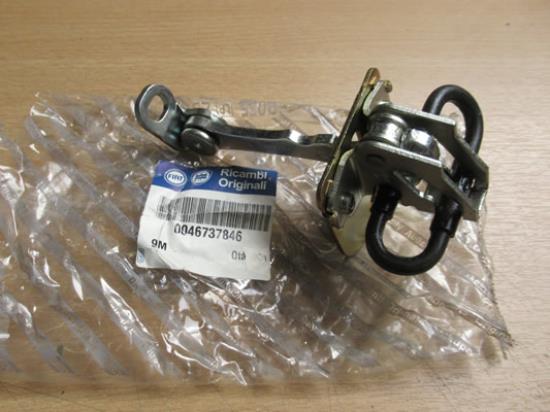 46737846 Deurvanger linkerzijde