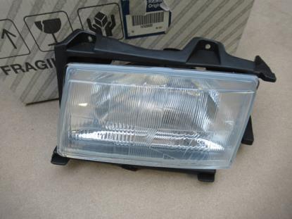 1474268080 Koplamp linkerzijde