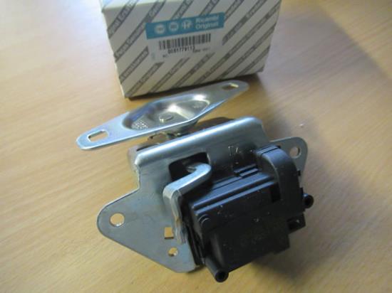 51779113 Kofferbakslot