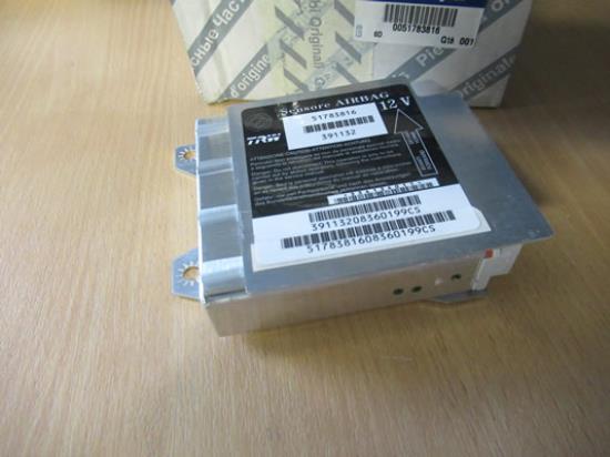 51783816 Airbag module