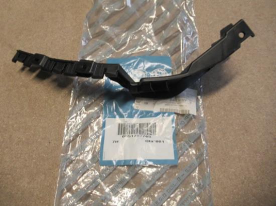 51797765 Steun voor bumper linksachter Fiat 500