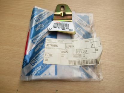 46770995 Beugel linkerzijde