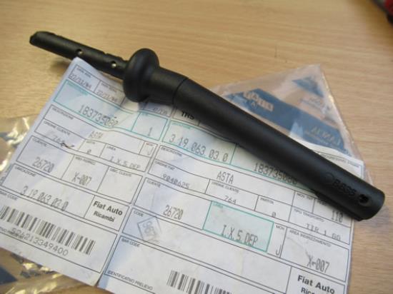 183735080 Bus hoofdsteun