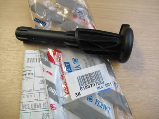 183797680 Geleidingsbus rechts