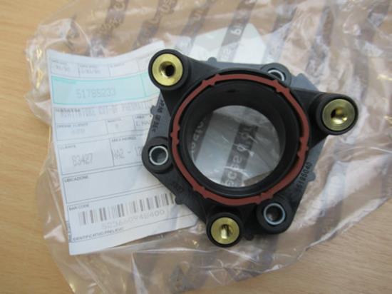 51785233 Flens inlaatspruitstuk