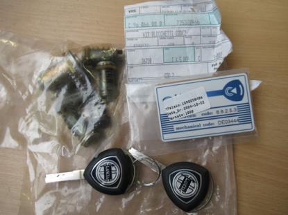 735320966 Slotenset met codekaart