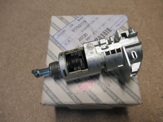 51792773 Cilinderslot linkerzijde