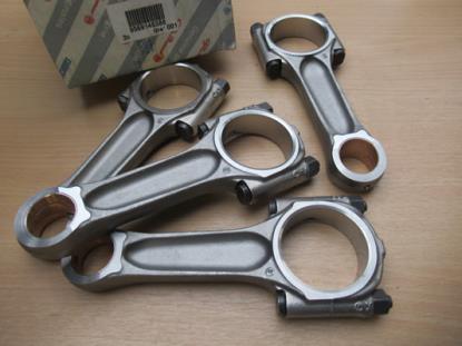 9569148388 Drijfstangset