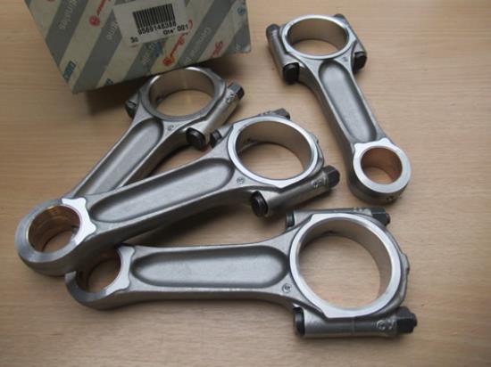 9569148388 Drijfstangset