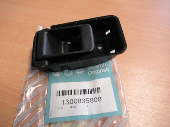 1300835808 Deurhendel