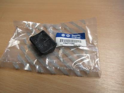 1304711080 Steun voor motorkap