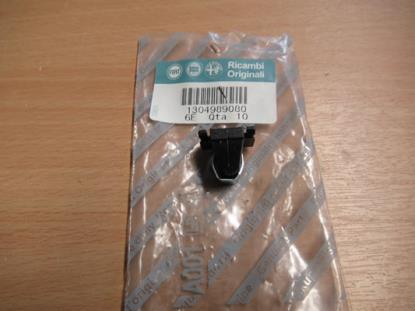 1304989080 Veertje grille